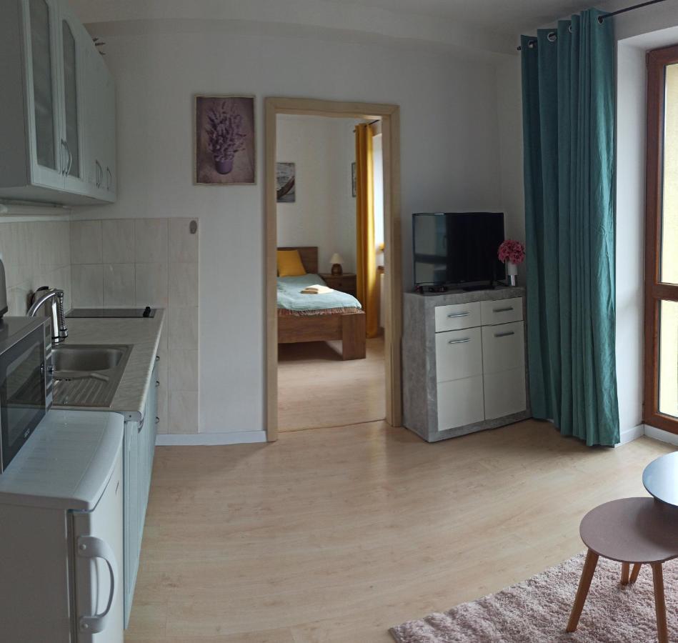 Apartman Siesta*** Lipótszentmiklós Kültér fotó